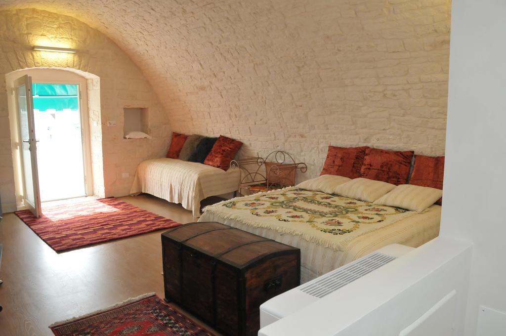 Palazzo Agrusti - Residenza D'Epoca Bed and Breakfast Alberobello Værelse billede